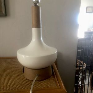 White table top lamp with outlets on base